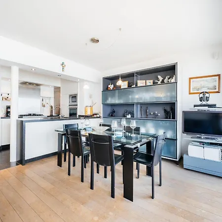 Stunning Sea View, Cleaning Included Koksijde