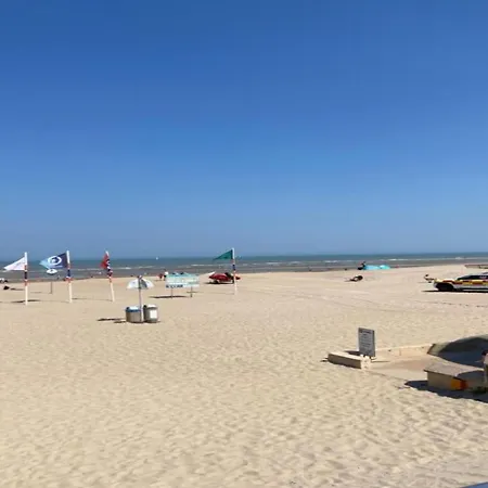 Apartment In For 7 Person, Cleaning Included Koksijde